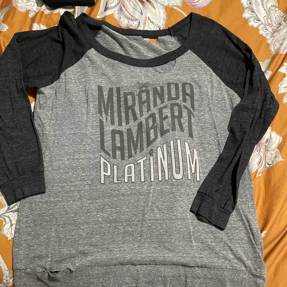 Womens distressed 3/4 sleeve
